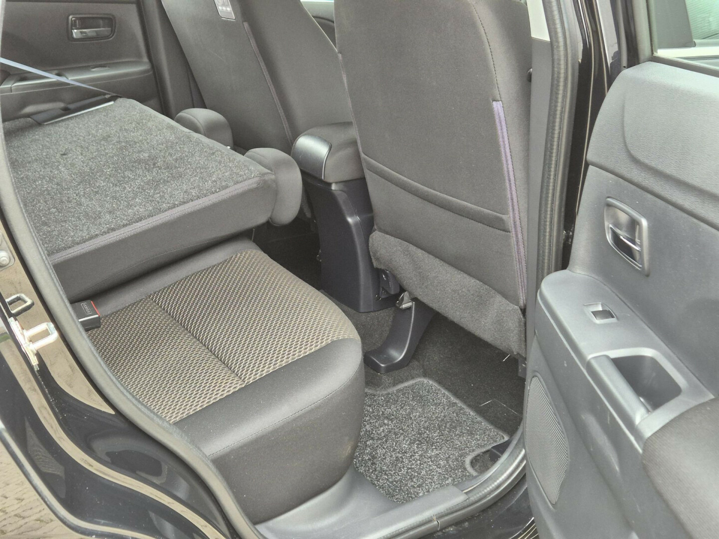 Mitsubishi-ASX-21