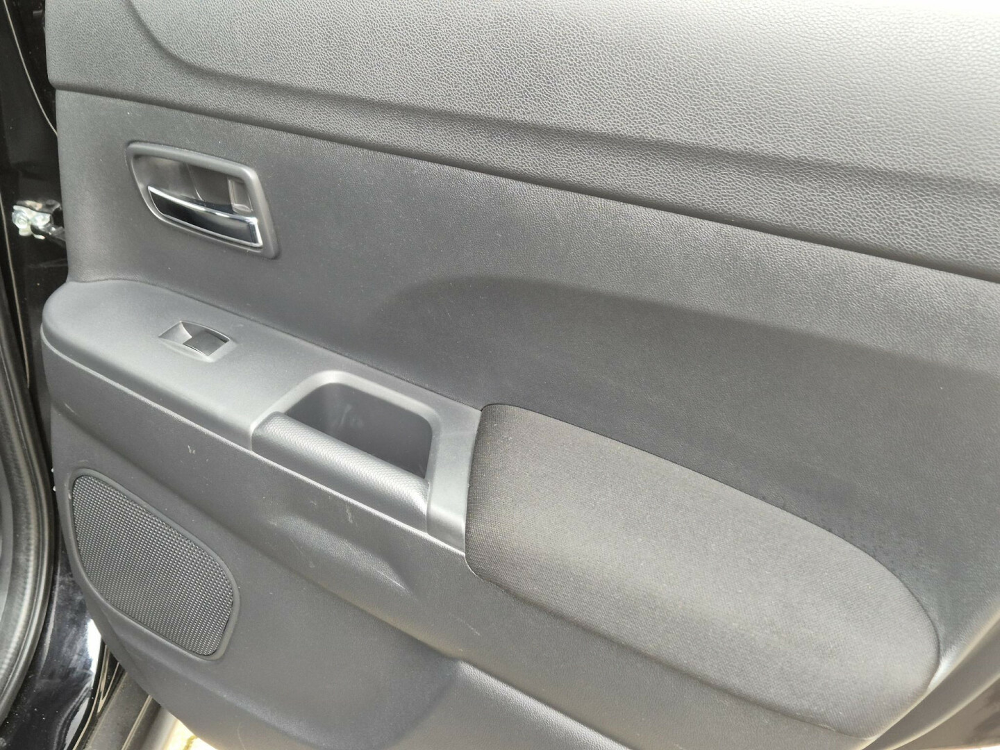 Mitsubishi-ASX-22
