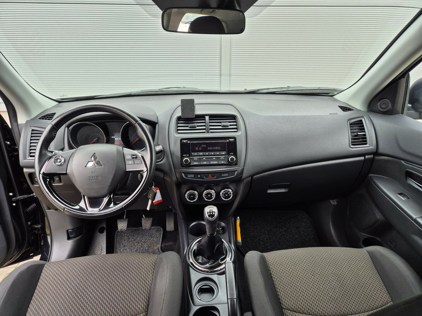 Mitsubishi-ASX-32