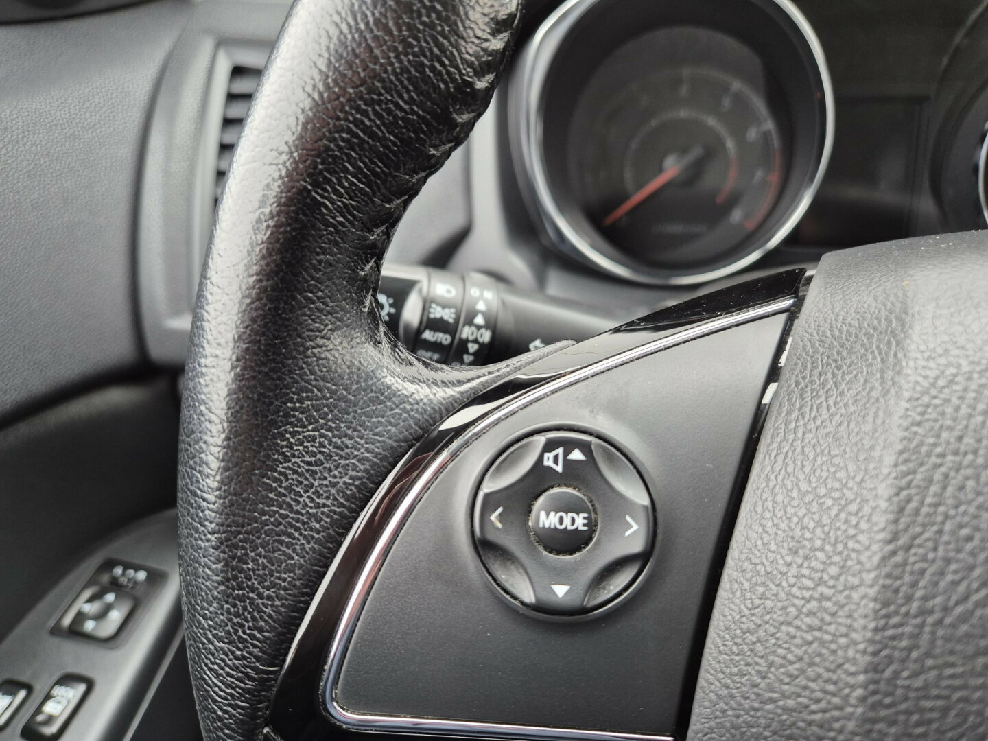 Mitsubishi-ASX-39